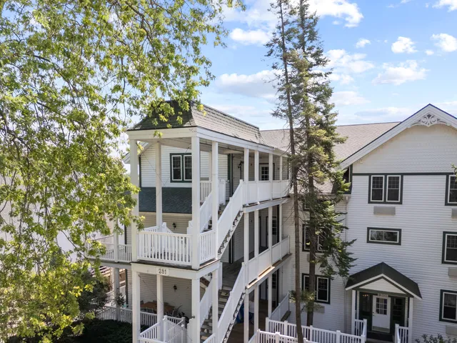 $799,000 | 281 Victorian Village Drive, Unit 31, Elkhart Lake, WI 53020