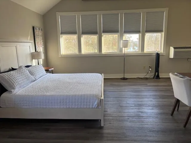 $799,000 | 281 Victorian Village Drive, Unit 31, Elkhart Lake, WI 53020