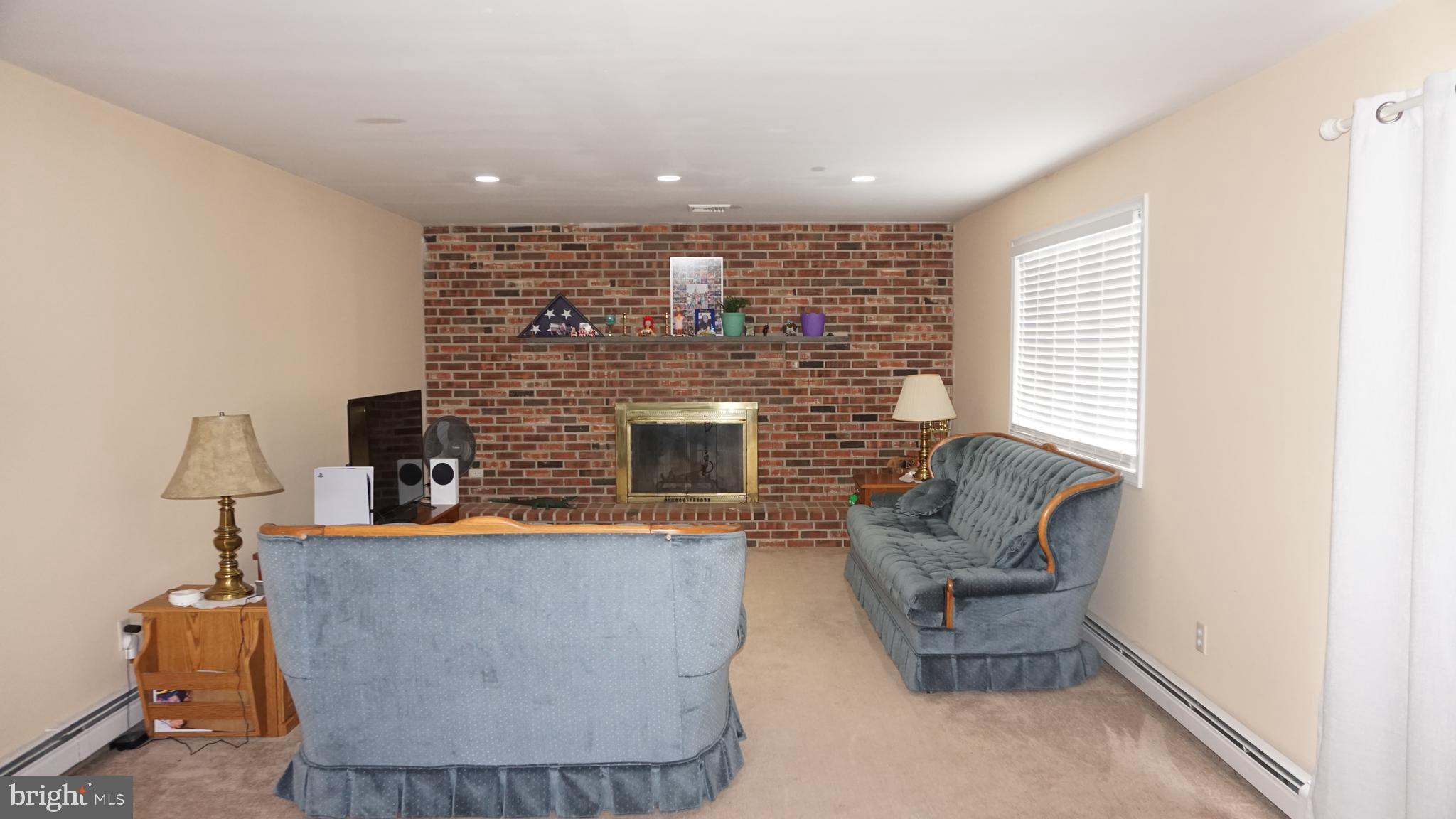 1289 West County Line Road Warminster, PA 18974 - Photo 6 of 21