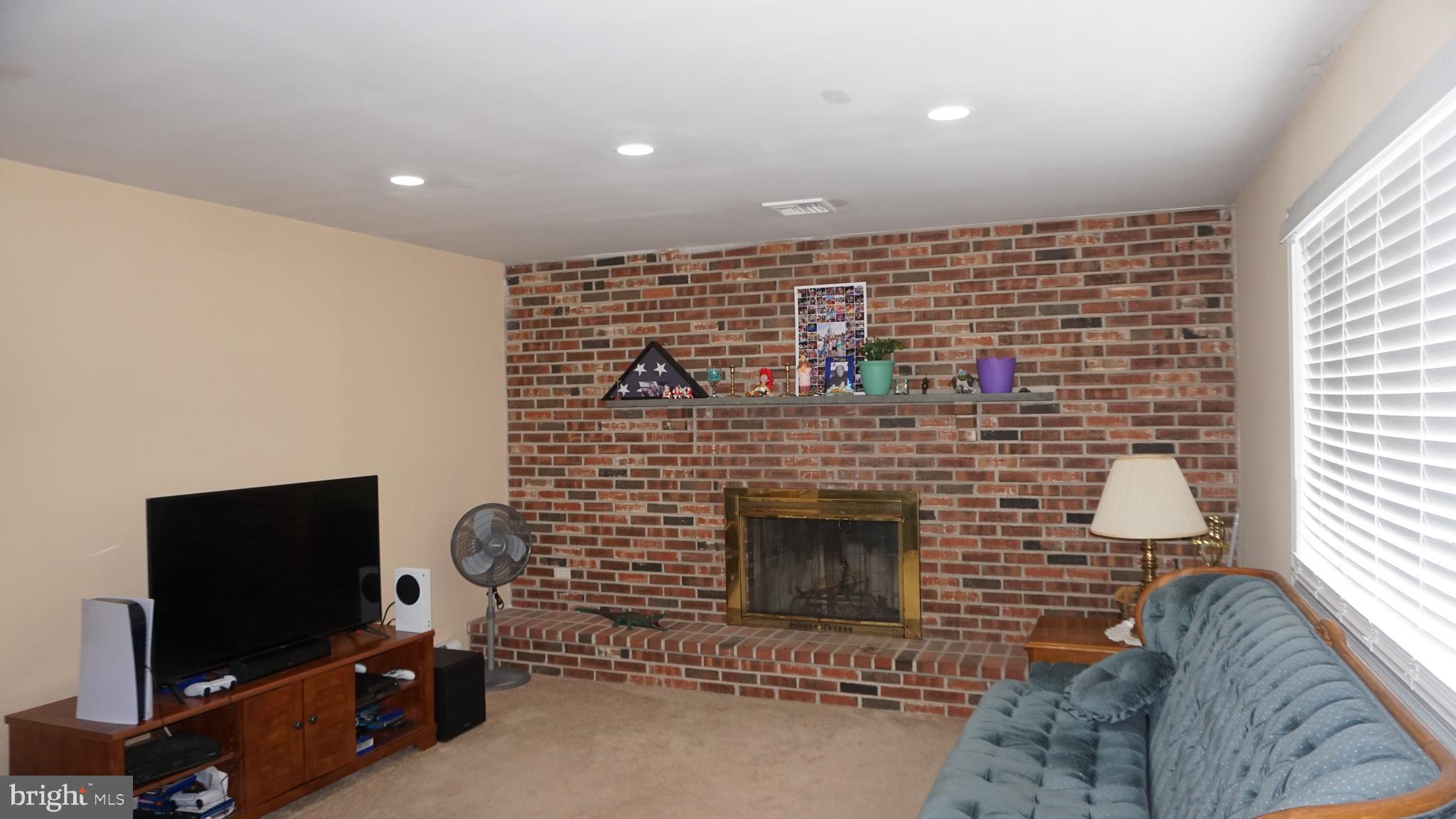 1289 West County Line Road Warminster, PA 18974 - Photo 7 of 21
