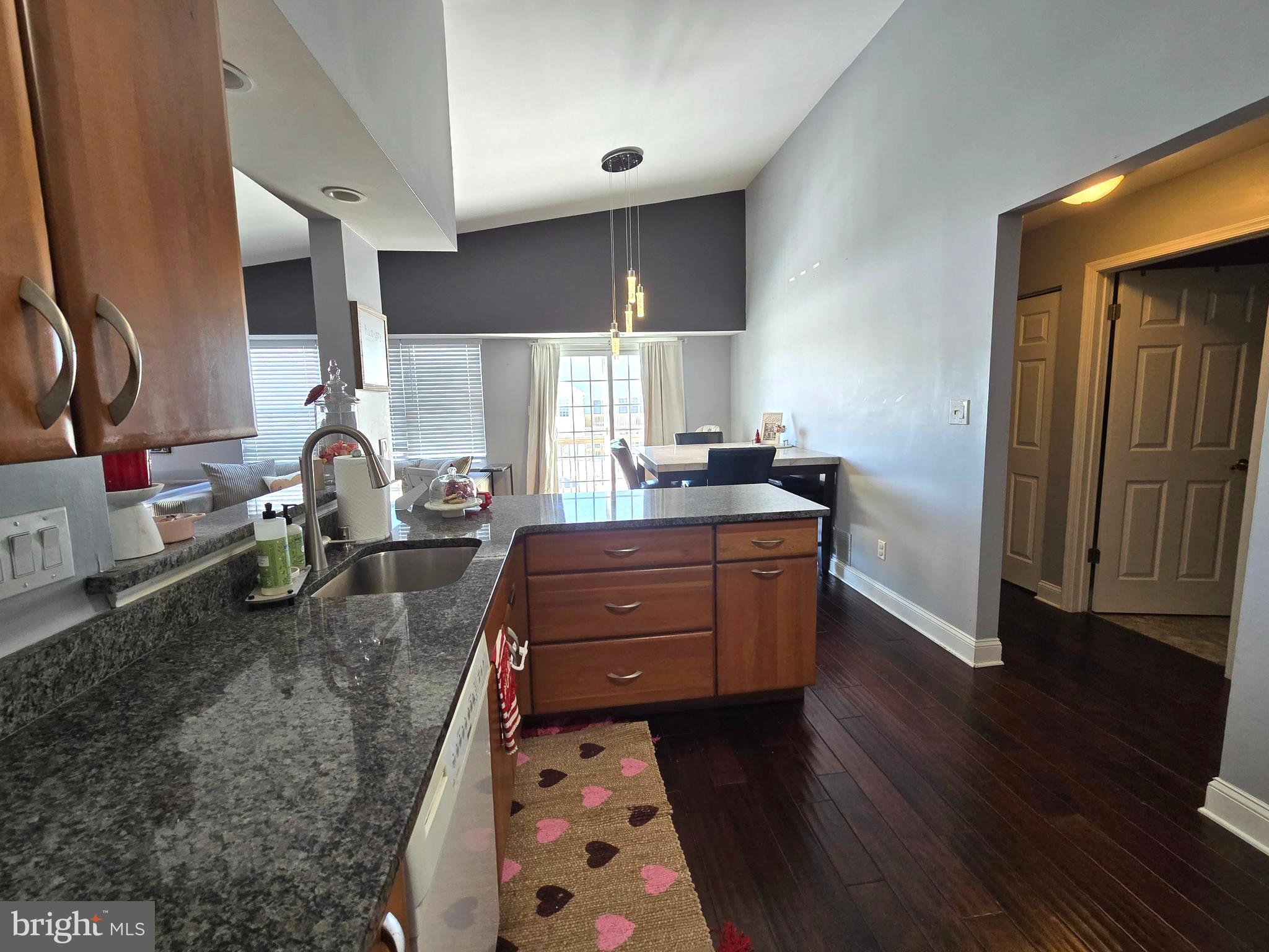 216 Pratt Court Sewell, NJ 08080 - Photo 10 of 15