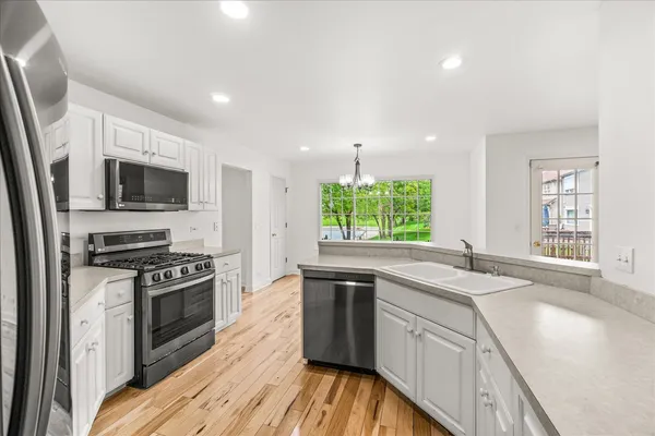 $585,000 | 3464 Interlochen Lane, Naperville, IL 60564