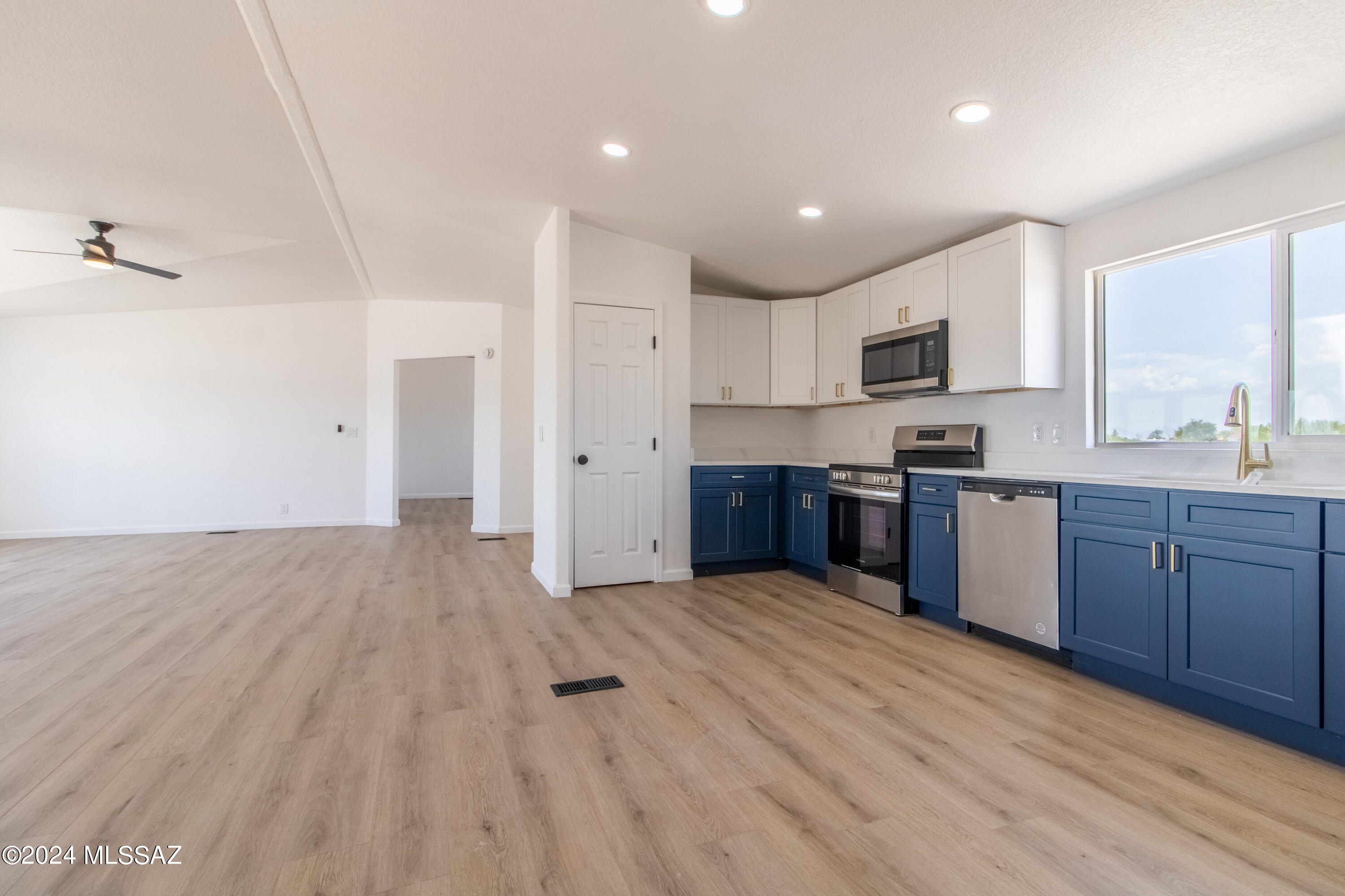 13400 South Hunting Dog Road Vail, AZ 85641 - Photo 3 of 19 Gallery Image 3