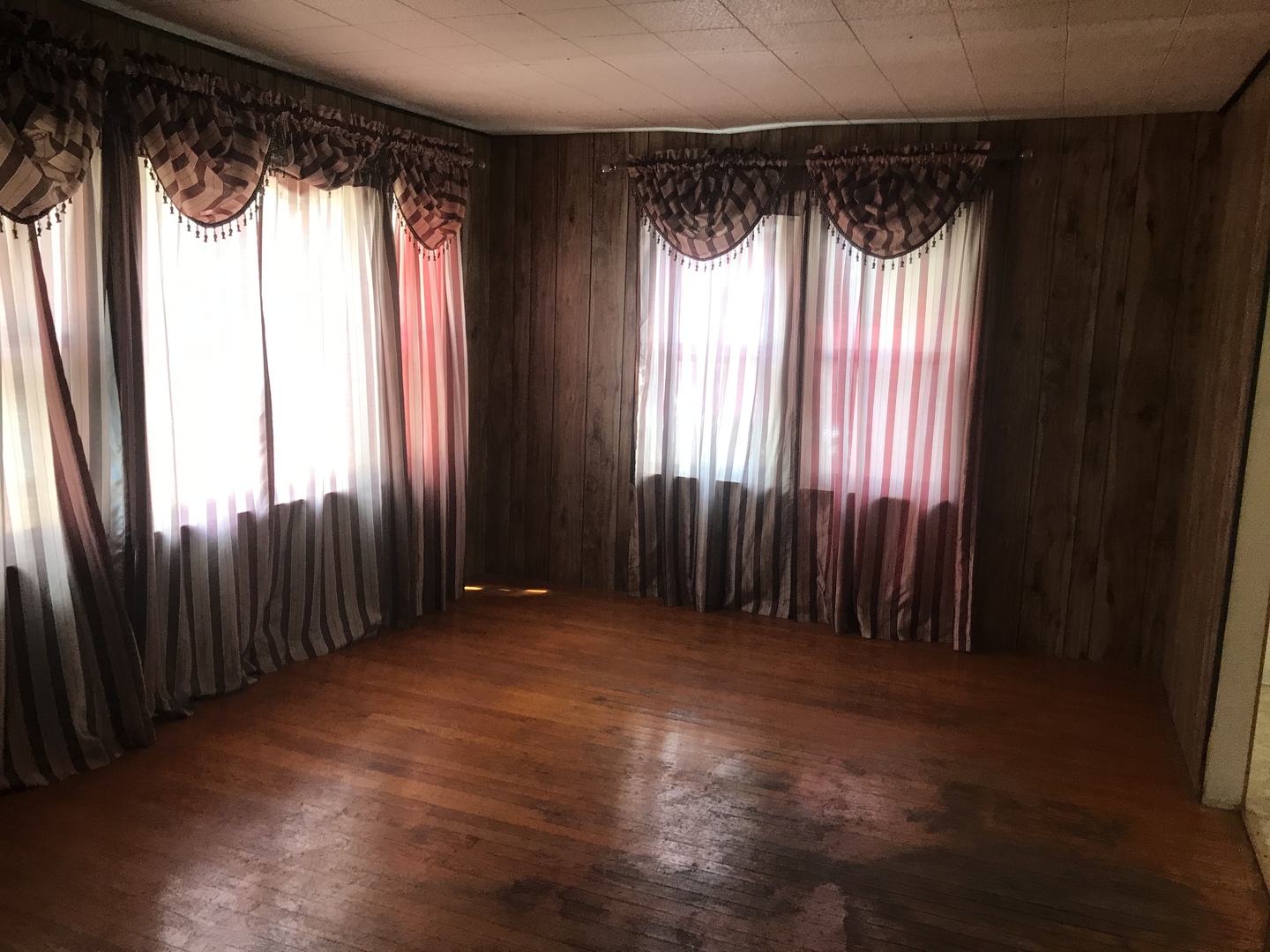 108 Bay Road Fox Lake, IL 60020 - Photo 6 of 12