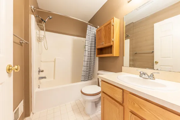 $300,000 | 1867 Lindsay Lane, Ann Arbor, MI 48104