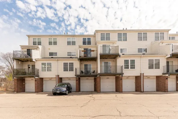 $300,000 | 1867 Lindsay Lane, Ann Arbor, MI 48104