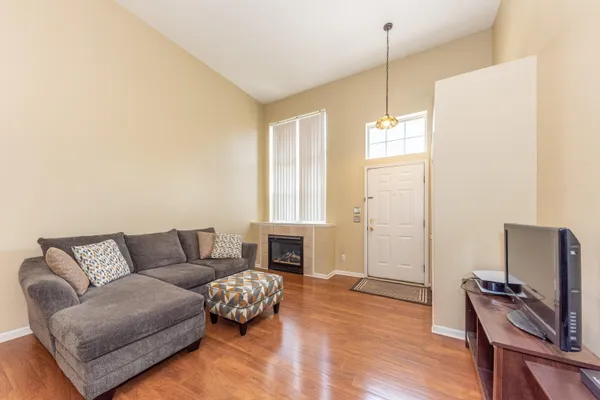 $300,000 | 1867 Lindsay Lane, Ann Arbor, MI 48104