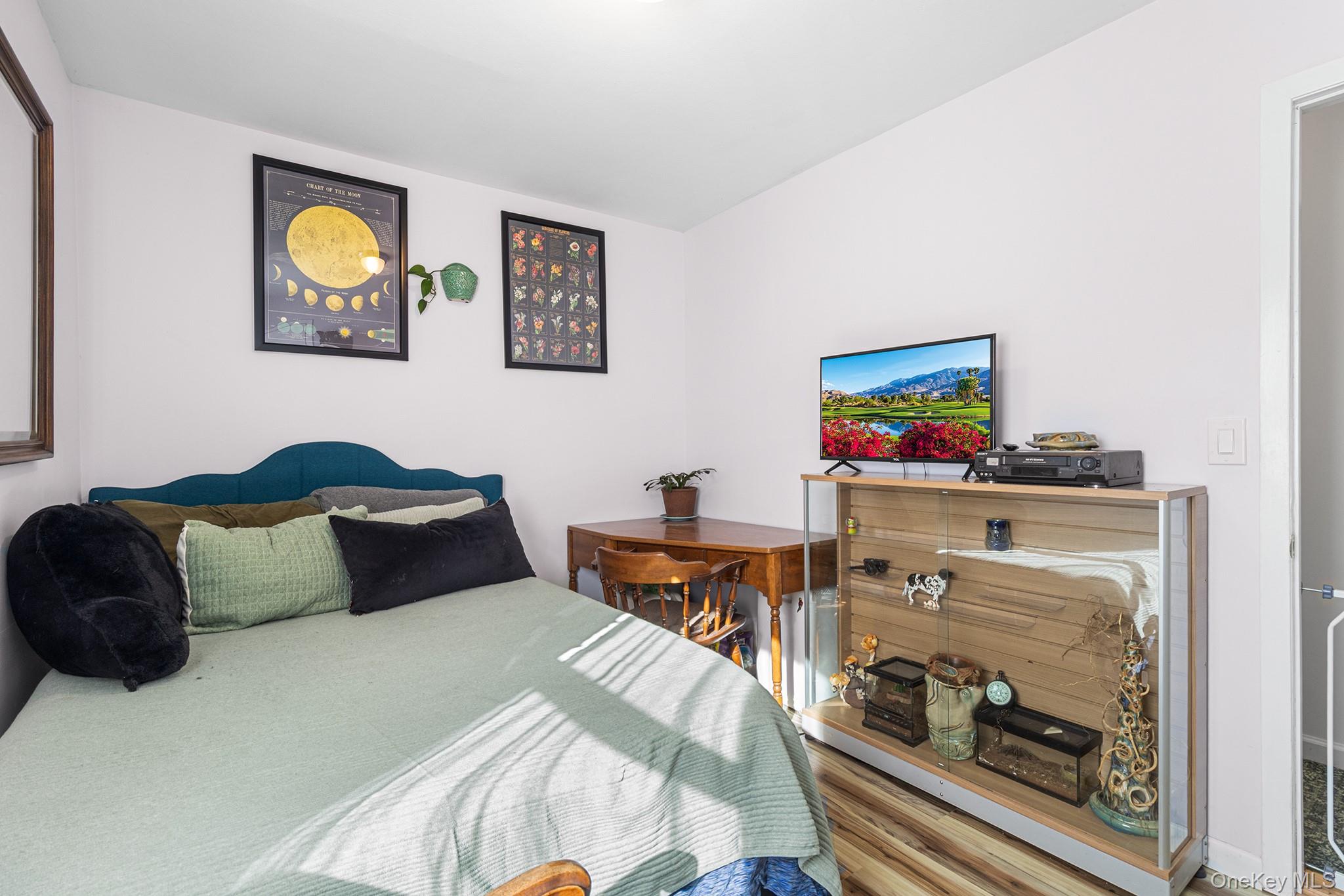 55 Newcomb Trail Ridge, NY 11961 - Photo 11 of 18