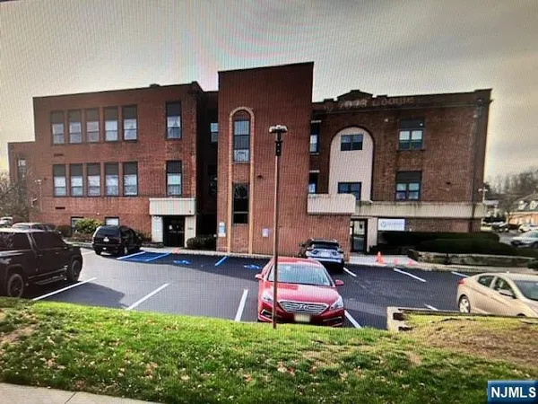 $2,600 | 124 East Main Street, Unit 211, Denville, NJ 07834