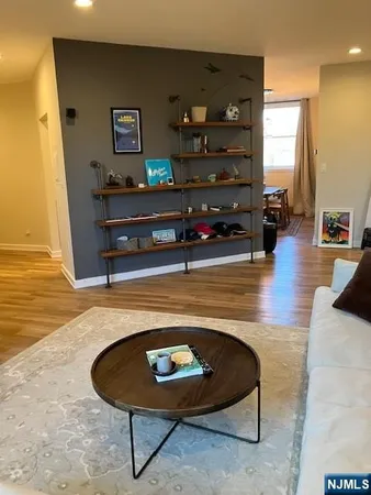 $2,600 | 124 East Main Street, Unit 211, Denville, NJ 07834