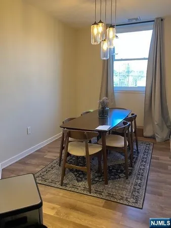 $2,600 | 124 East Main Street, Unit 211, Denville, NJ 07834