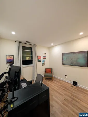 $2,600 | 124 East Main Street, Unit 211, Denville, NJ 07834