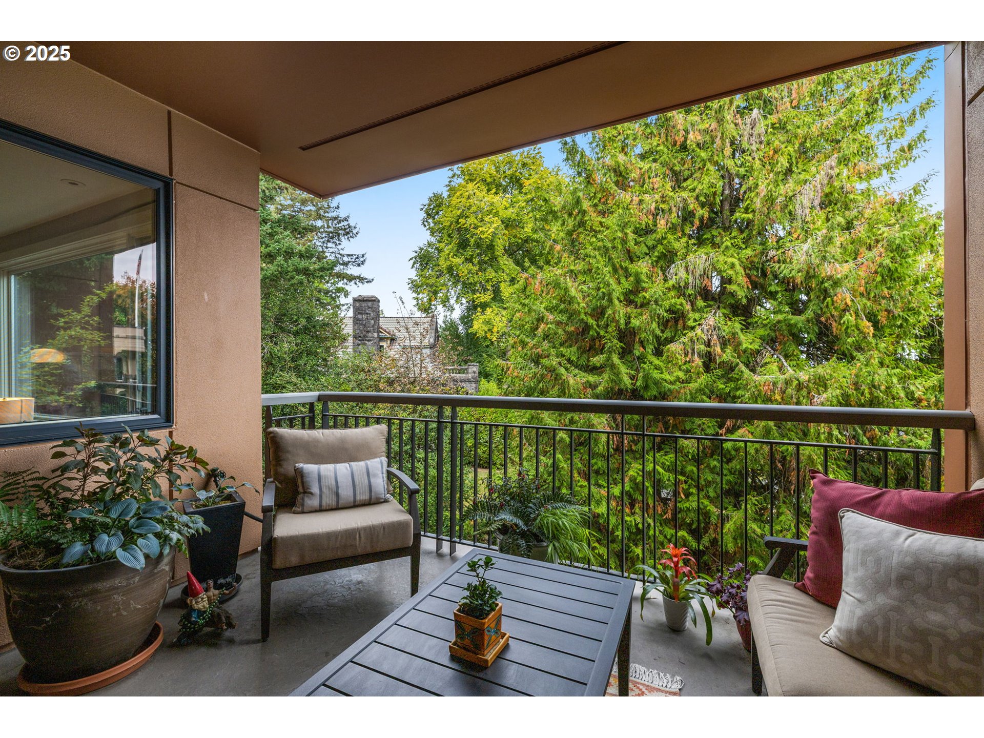 780 Northwest Westover Square, Unit 3 Portland, OR 97210 - Photo 26 of 35 Balcony