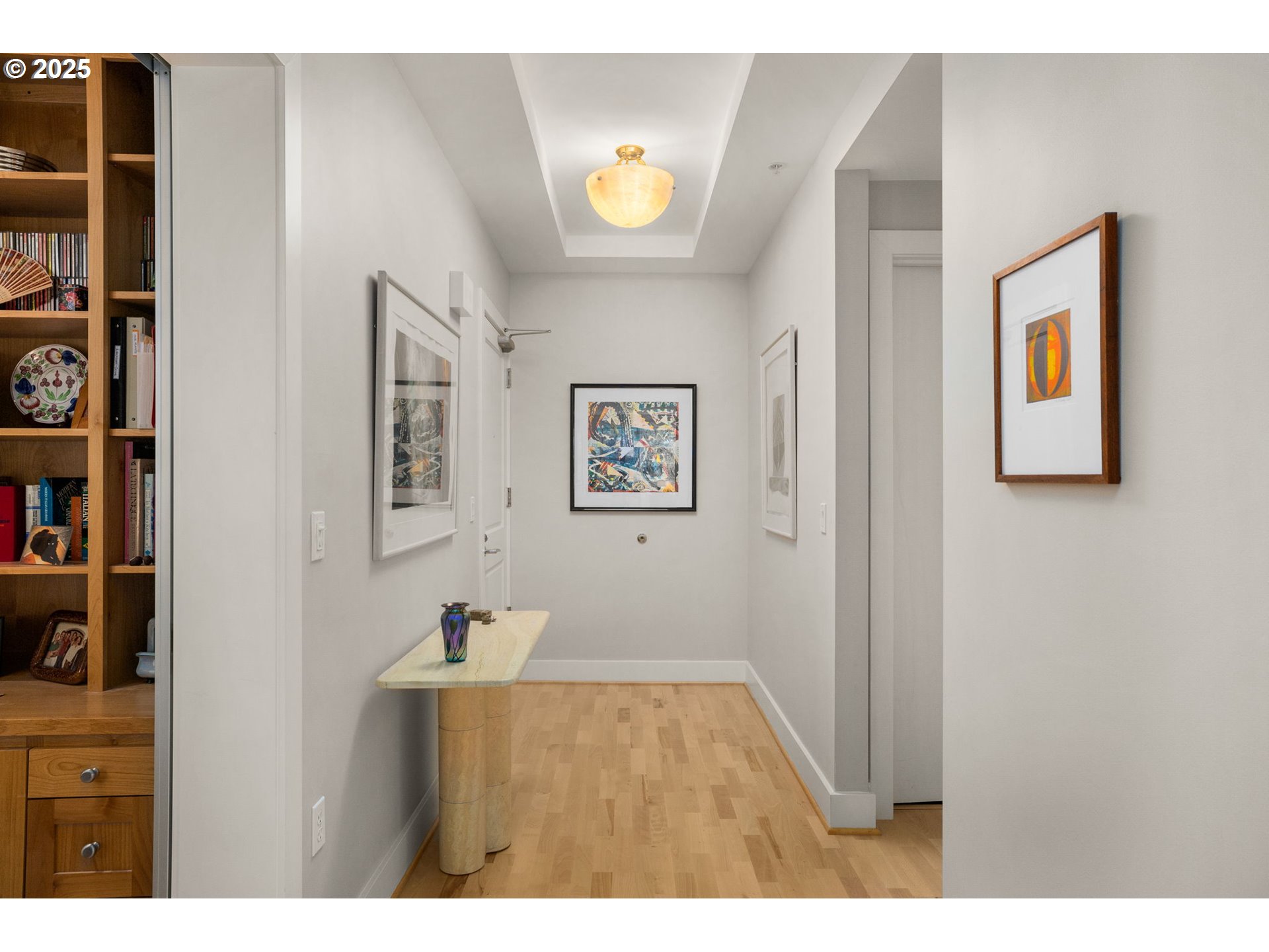 780 Northwest Westover Square, Unit 3 Portland, OR 97210 - Photo 10 of 35 Hallway