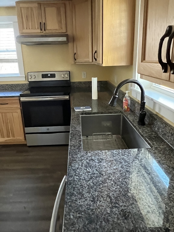 51 Moore Road, Unit 1 New Braintree, MA 01531 - Photo 4 of 14