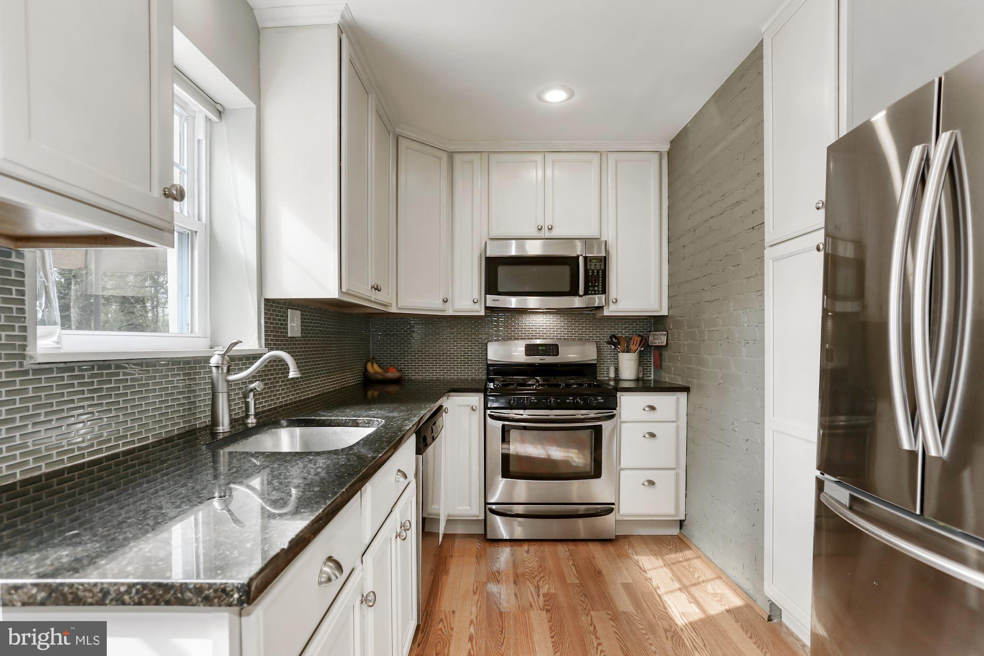 3039 Castle Road Falls Church, VA 22044 - Photo 4 of 25 Gallery Image 4