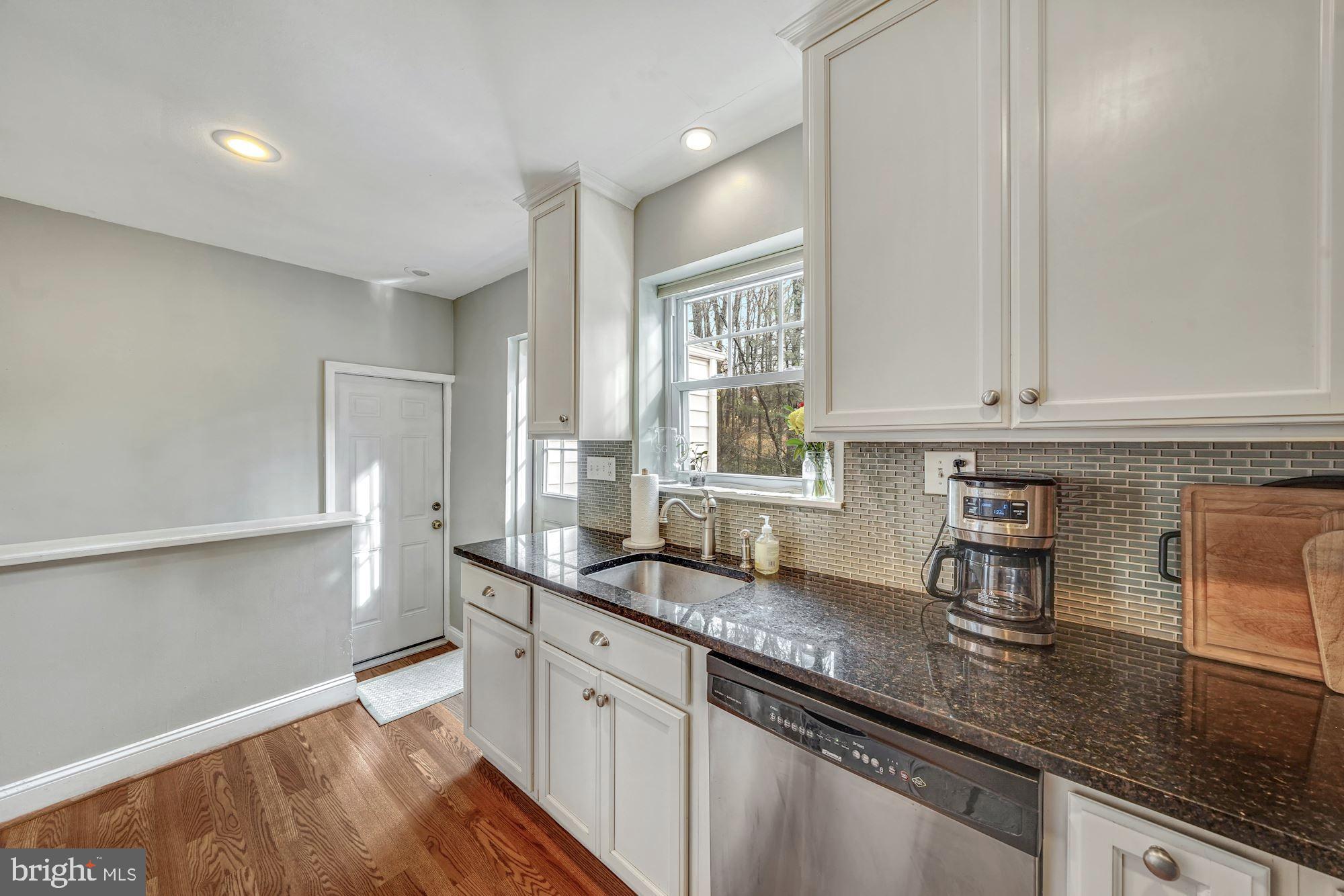 3039 Castle Road Falls Church, VA 22044 - Photo 6 of 25 Gallery Image 6
