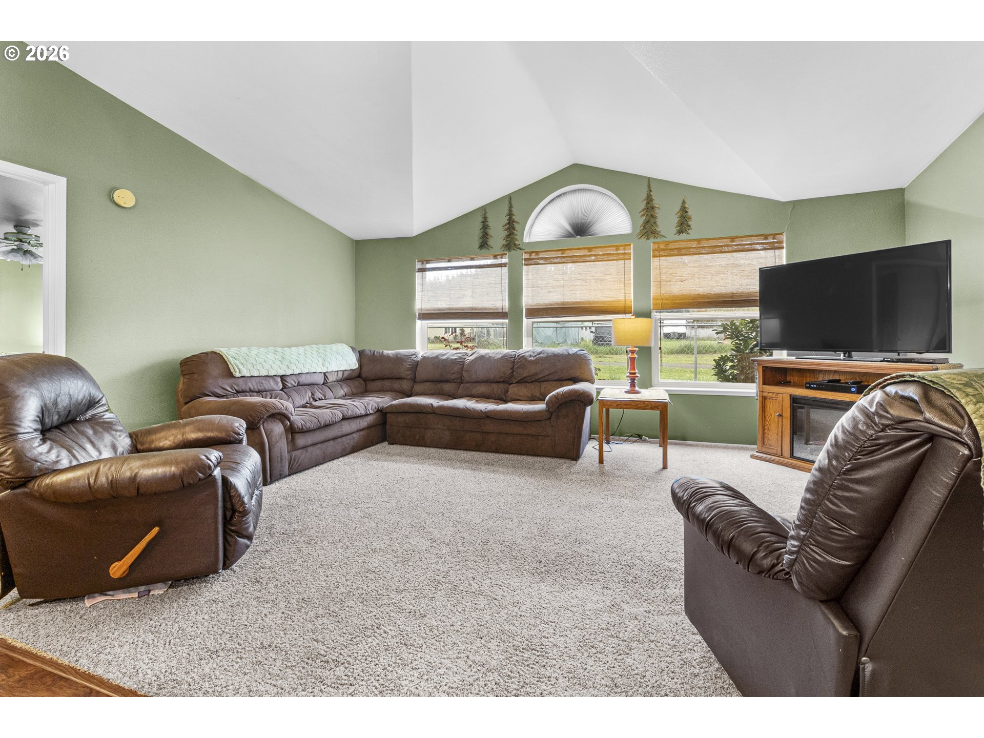 658 South 57th Street, Unit 14 Springfield, OR 97478 - Photo 7 of 31