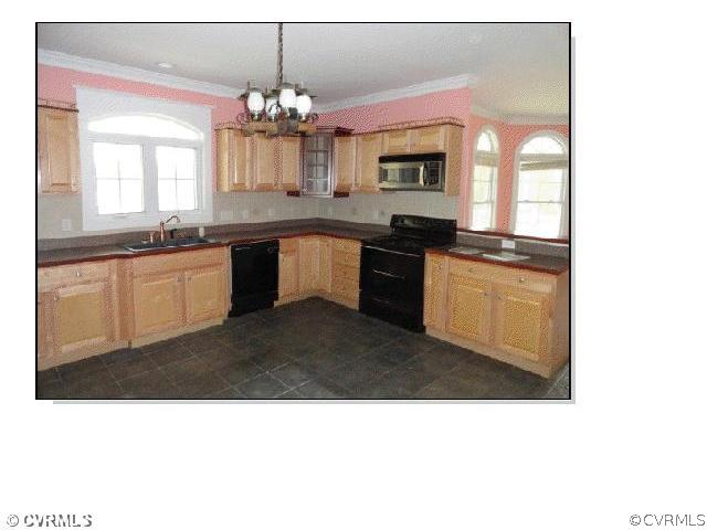 16107 Taylor Ridge Lane Beaverdam, VA 23015 - Photo 4 of 7 Kitchen