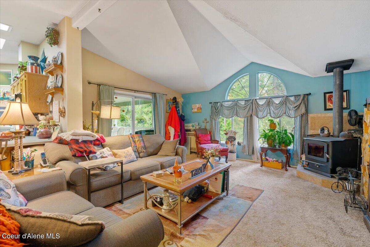 9864 Bottle Bay Road Sagle, ID 83860 - Photo 17 of 35 17-Family Room