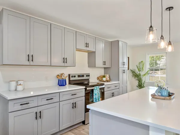 $305,000 | 114 Azalea Drive, St. Matthews, SC 29135