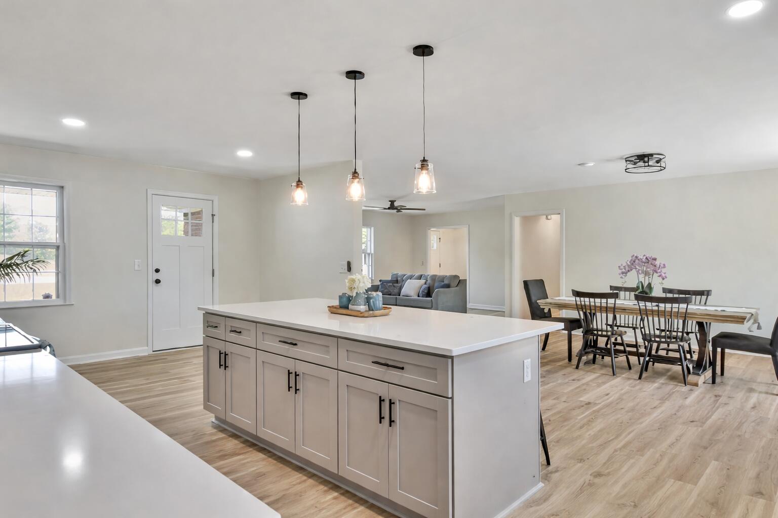 114 Azalea Drive St. Matthews, SC 29135 - Photo 8 of 33 Kitchen Island