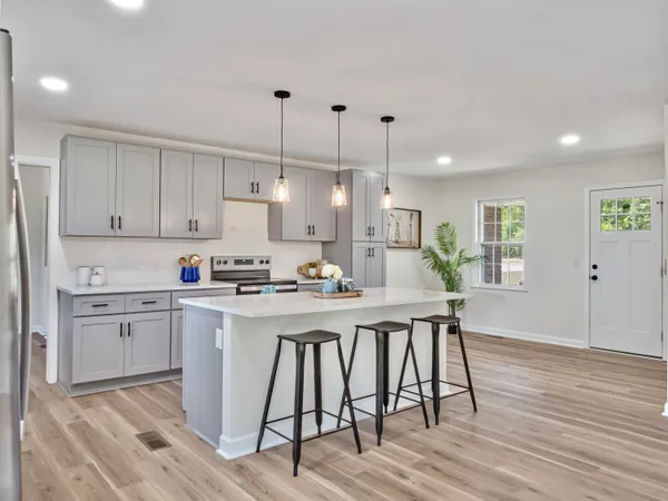 $305,000 | 114 Azalea Drive, St. Matthews, SC 29135