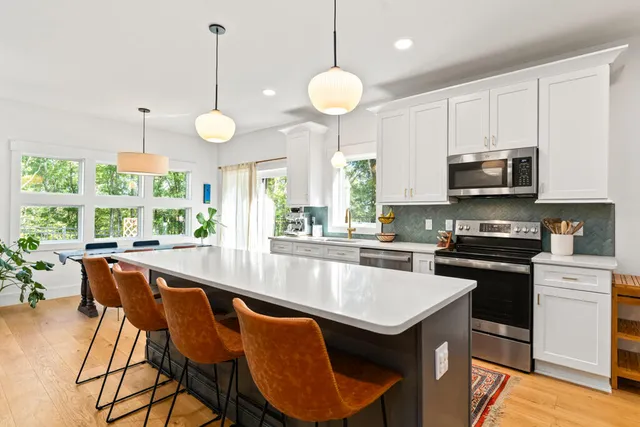 $799,000 | 144 Moody Road, Brunswick, ME 04011