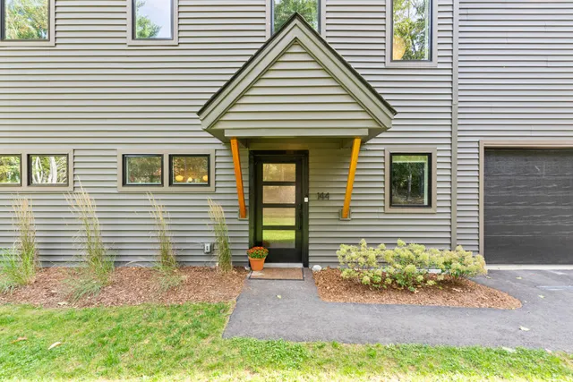 $824,500 | 144 Moody Road, Brunswick, ME 04011