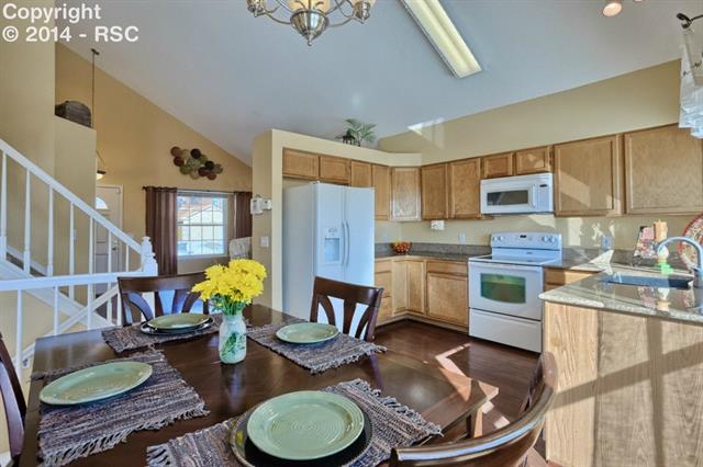 7847 Swiftrun Road Colorado Springs, CO 80920 - Photo 6 of 9