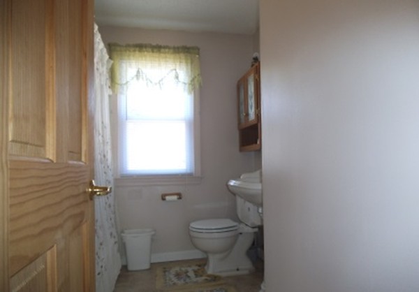 46 Willowbrook Drive Springfield, MA 01129 - Photo 16 of 21 Gallery Image 16