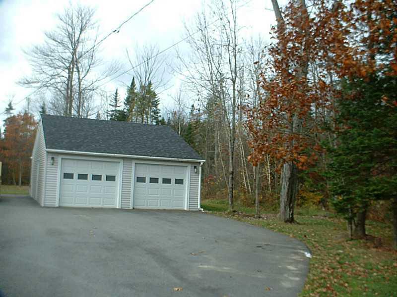904 Hill Road Clinton, ME 04927 - Photo 5 of 29 Parking Lot/Garage.
