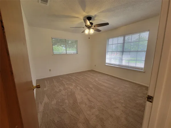 $1,500 | 5806 Nassau Drive, Austin, TX 78723