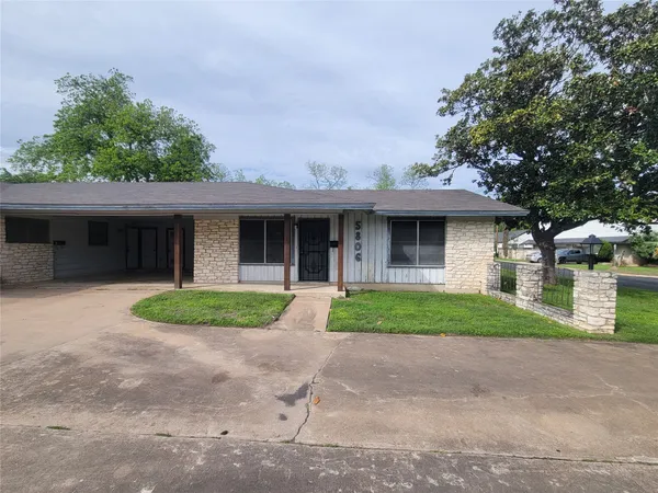 $1,500 | 5806 Nassau Drive, Austin, TX 78723
