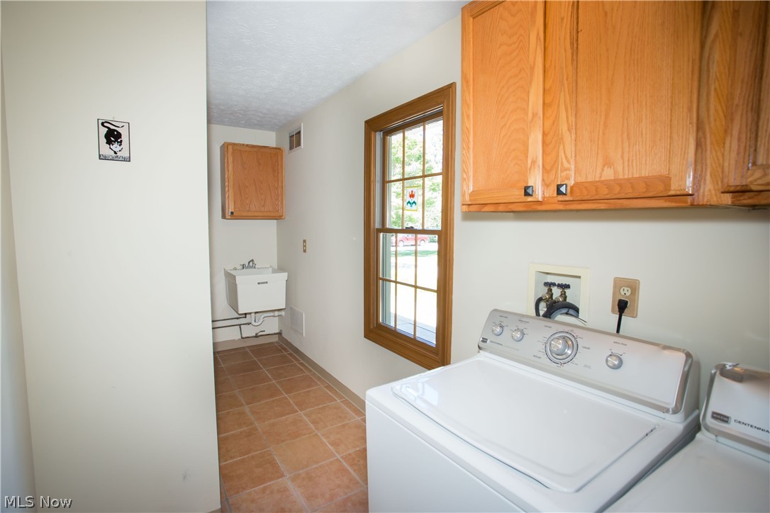 475 Forestview Road Bay Village, OH 44140 - Photo 12 of 21 Gallery Image 12