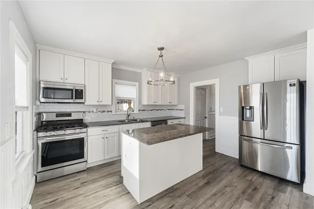 $2,600 | 63 North Broadway, East Providence, RI 02916