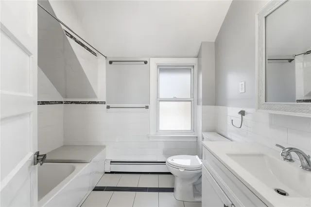 $2,600 | 63 North Broadway, East Providence, RI 02916