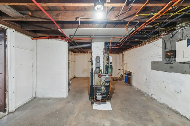 $2,600 | 63 North Broadway, East Providence, RI 02916