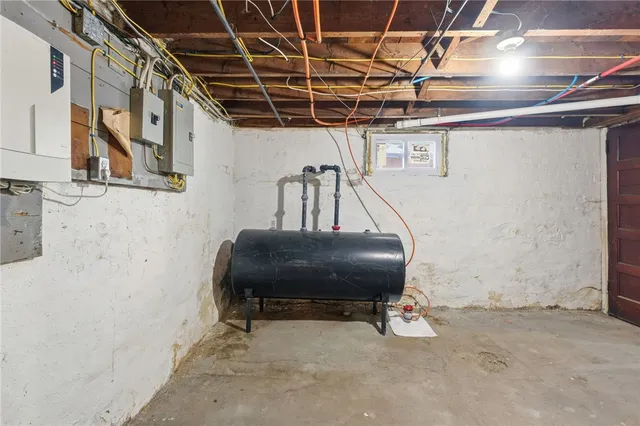 $2,600 | 63 North Broadway, East Providence, RI 02916