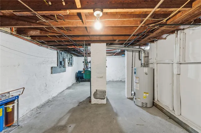 $2,600 | 63 North Broadway, East Providence, RI 02916