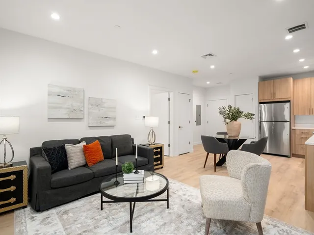 $715,000 | 1151 Walnut Street, Unit 404, Newton, MA 02461