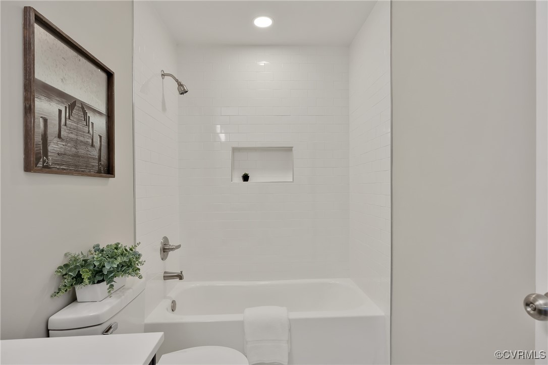 11202 Heathstead Road Chester, VA 23831 - Photo 32 of 50 Full bathroom with toilet, bathing tub / shower co