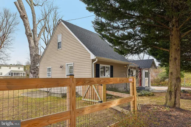 $325,000 | 1817 Centre Street, Arbutus, MD 21227