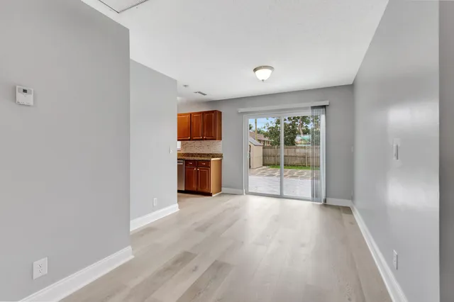 $3,200 | 1016 West Lakewood Road, West Palm Beach, FL 33405