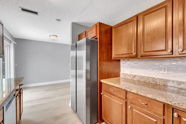 $3,200 | 1016 West Lakewood Road, West Palm Beach, FL 33405