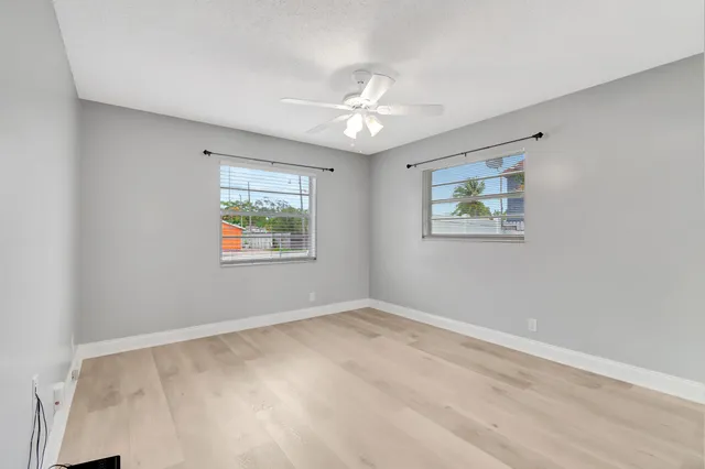 $3,200 | 1016 West Lakewood Road, West Palm Beach, FL 33405