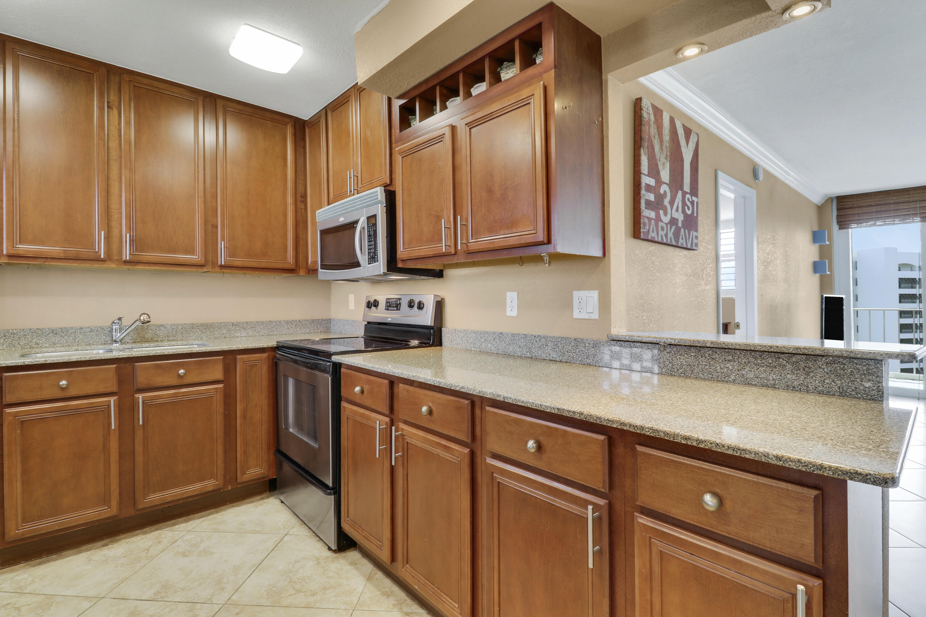 336 Golfview Road, Unit 1016 North Palm Beach, FL 33408 - Photo 22 of 58 Kitchen