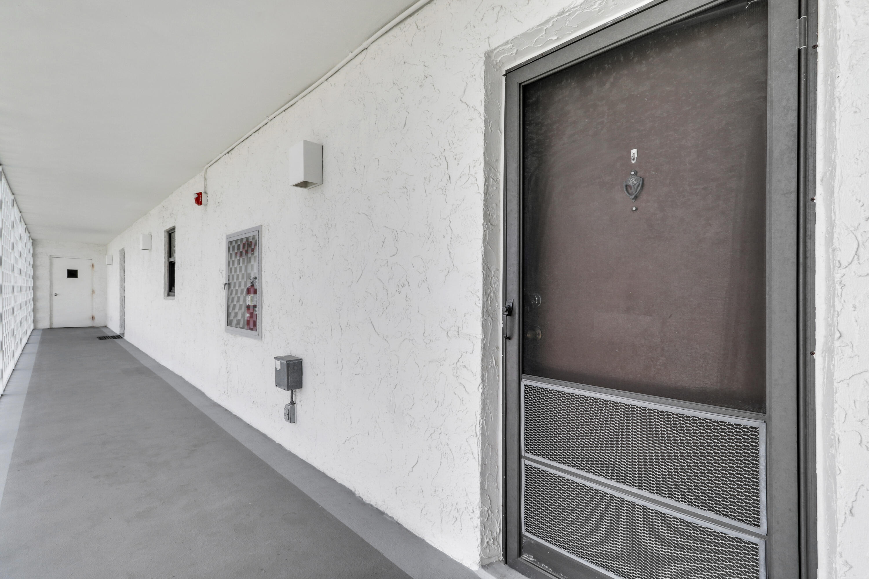 336 Golfview Road, Unit 1016 North Palm Beach, FL 33408 - Photo 5 of 58 House1-32