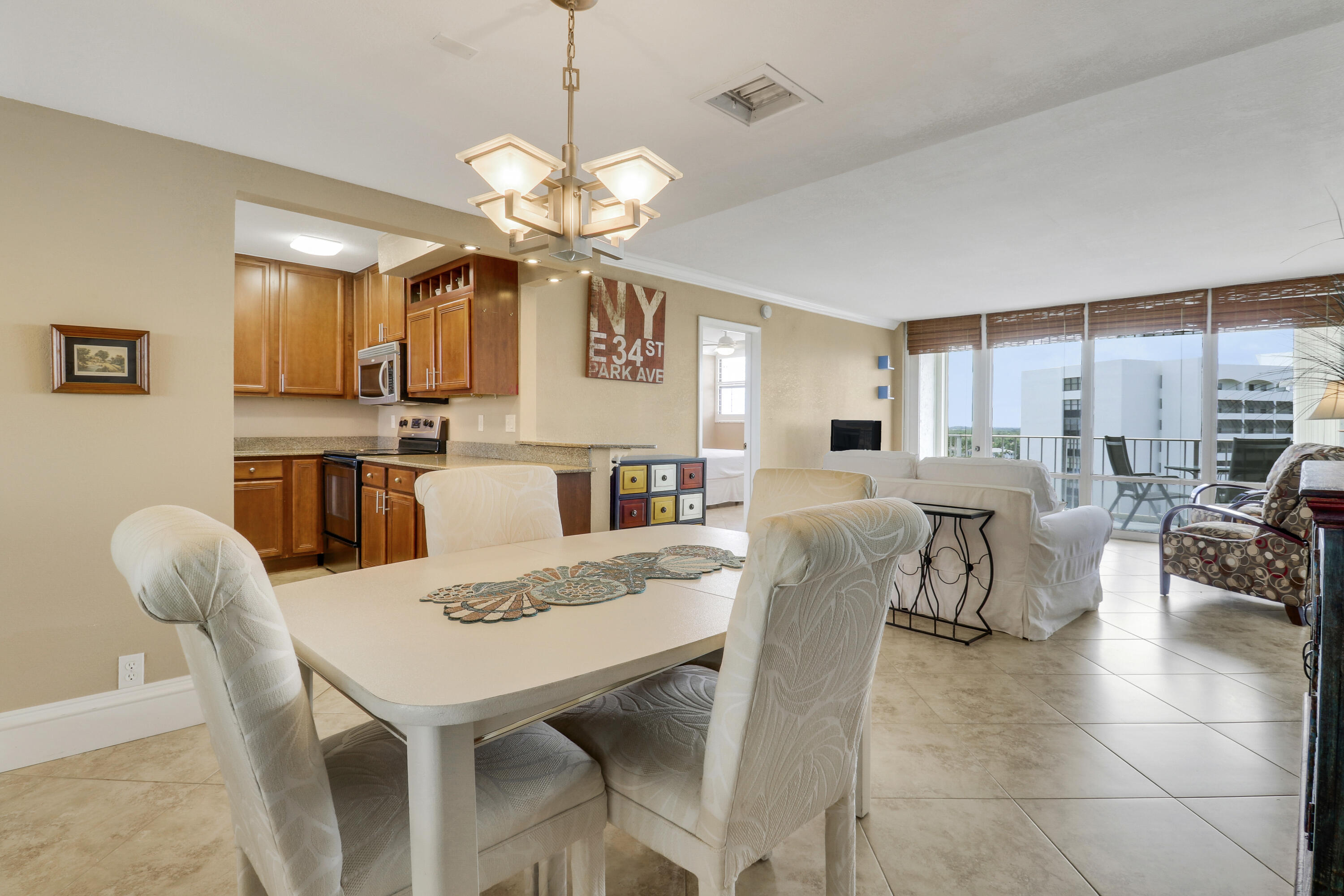 336 Golfview Road, Unit 1016 North Palm Beach, FL 33408 - Photo 7 of 58 Dining Room View