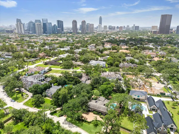 $9,990 | 626 Rocky River Road, Houston, TX 77056